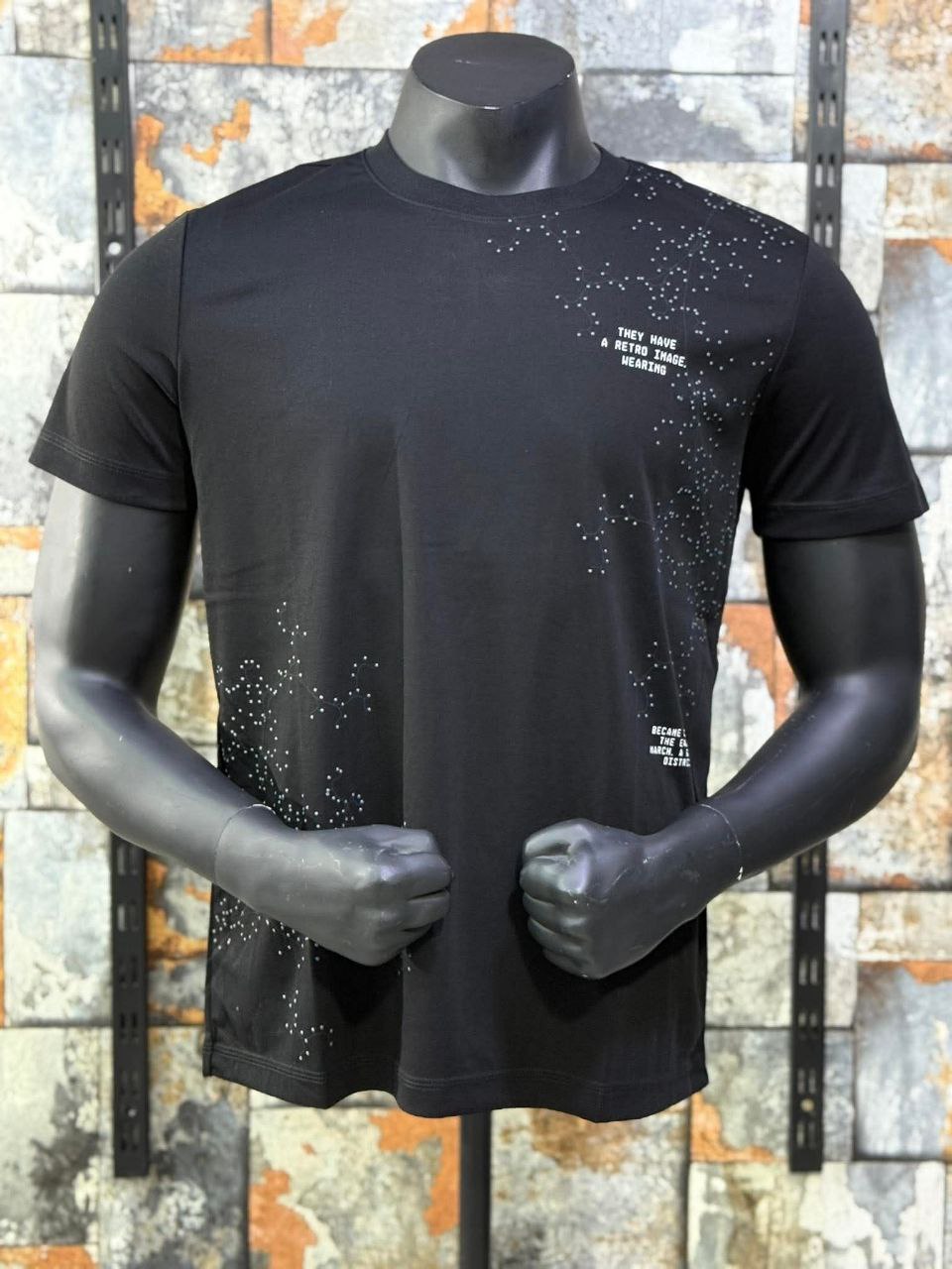 T-SHIRT