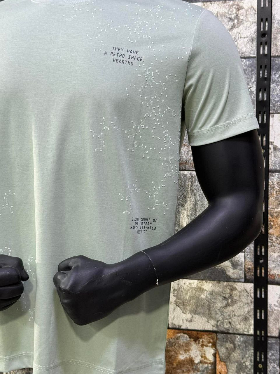 T-SHIRT