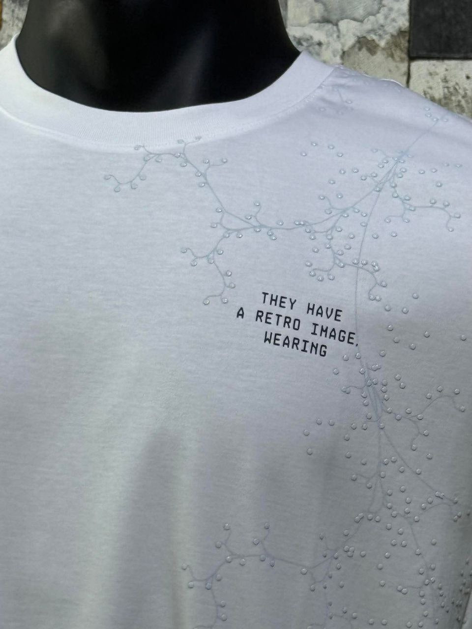 T-SHIRT